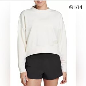 North Face Crop Horizon Performance Crew Sweatshirt. Gardenia White. Size M